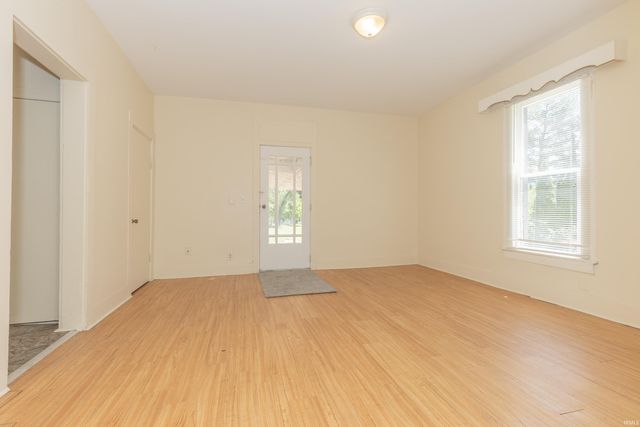 416 S State Street, Chandler, IN 47610