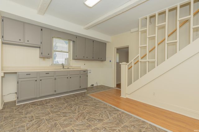 416 S State Street, Chandler, IN 47610
