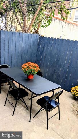 1963 N NAPA ST, Philadelphia, PA 19121