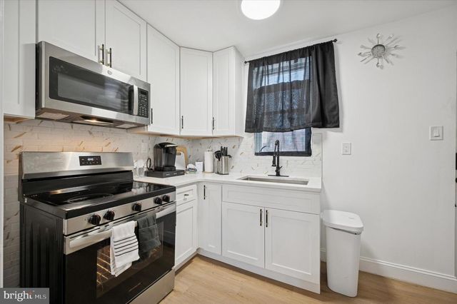 1963 N NAPA ST, Philadelphia, PA 19121