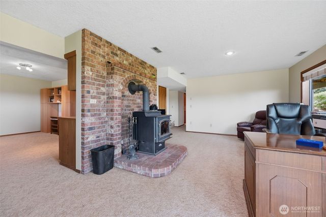 622 Confer Road, Kalama, WA 98625