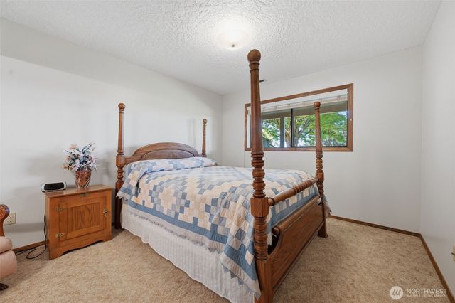 622 Confer Road, Kalama, WA 98625
