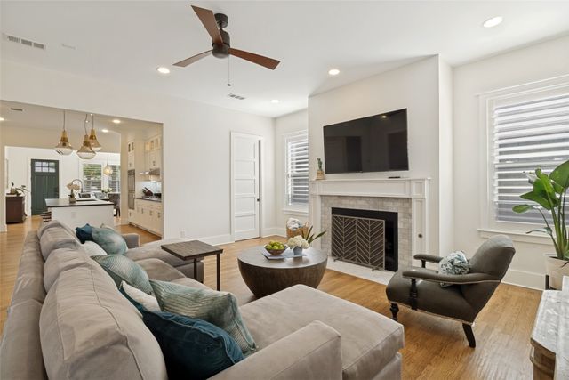 5427 Richmond Avenue, Dallas, TX 75206