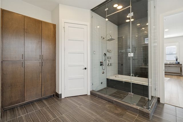 5427 Richmond Avenue, Dallas, TX 75206