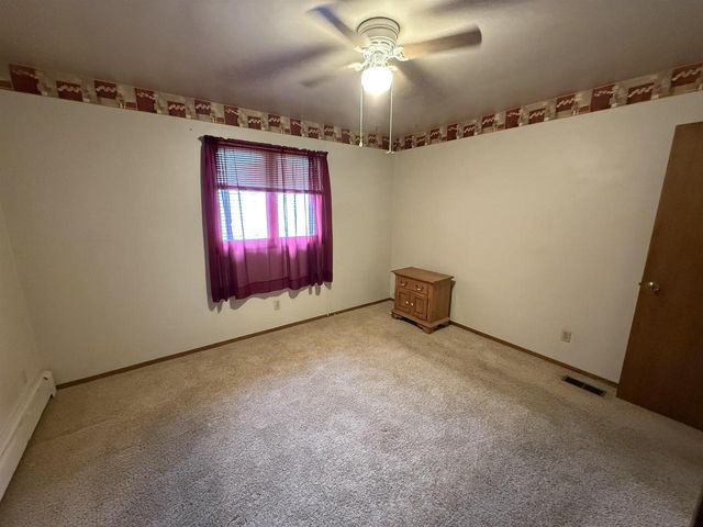 182 S HUMPHREY CIRCLE, Shawano, WI 54166