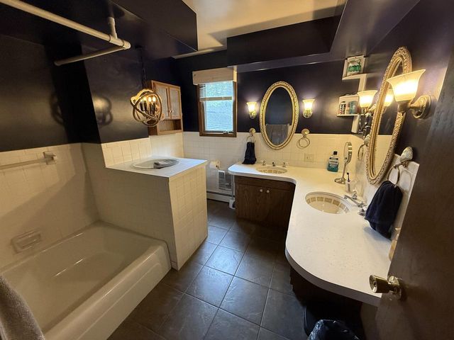 182 S HUMPHREY CIRCLE, Shawano, WI 54166