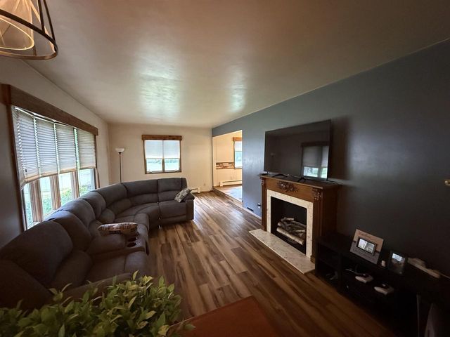 182 S HUMPHREY CIRCLE, Shawano, WI 54166
