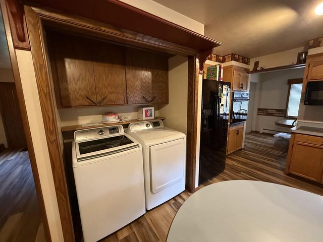 182 S HUMPHREY CIRCLE, Shawano, WI 54166