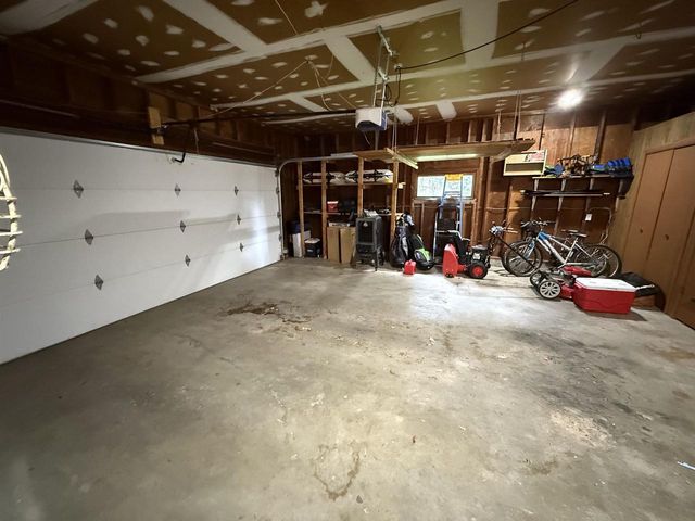 182 S HUMPHREY CIRCLE, Shawano, WI 54166