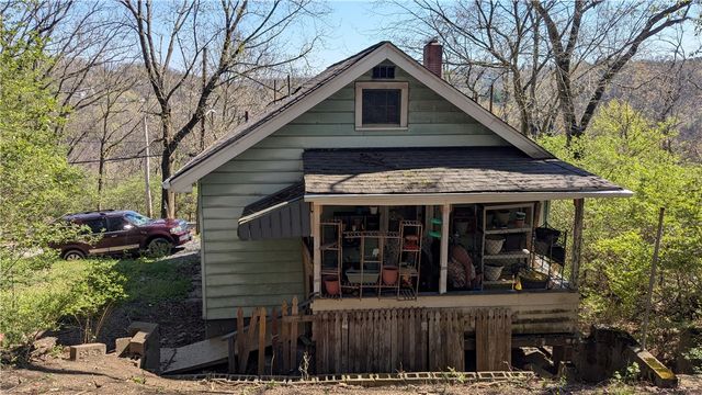 2546 Merwyn Ave, Sheraden, PA 15204