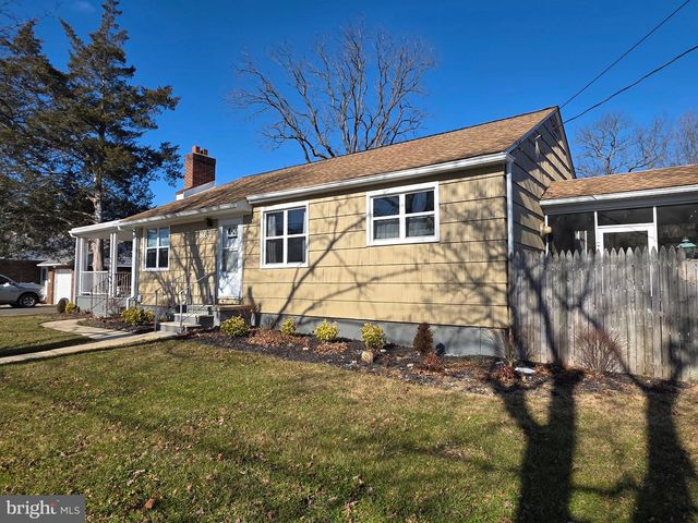 882 SAWYER AVE, Vineland, NJ 08360