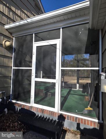 882 SAWYER AVE, Vineland, NJ 08360