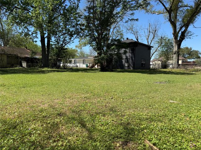 2607 Lilac Street, Pasadena, TX 77503