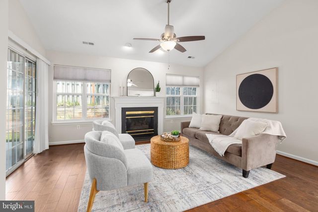 11248 SUMMERLAKE BLVD, Fredericksburg, VA 22407