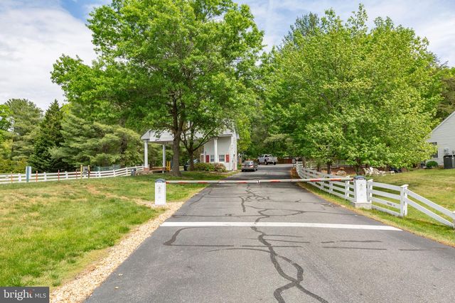 11248 SUMMERLAKE BLVD, Fredericksburg, VA 22407