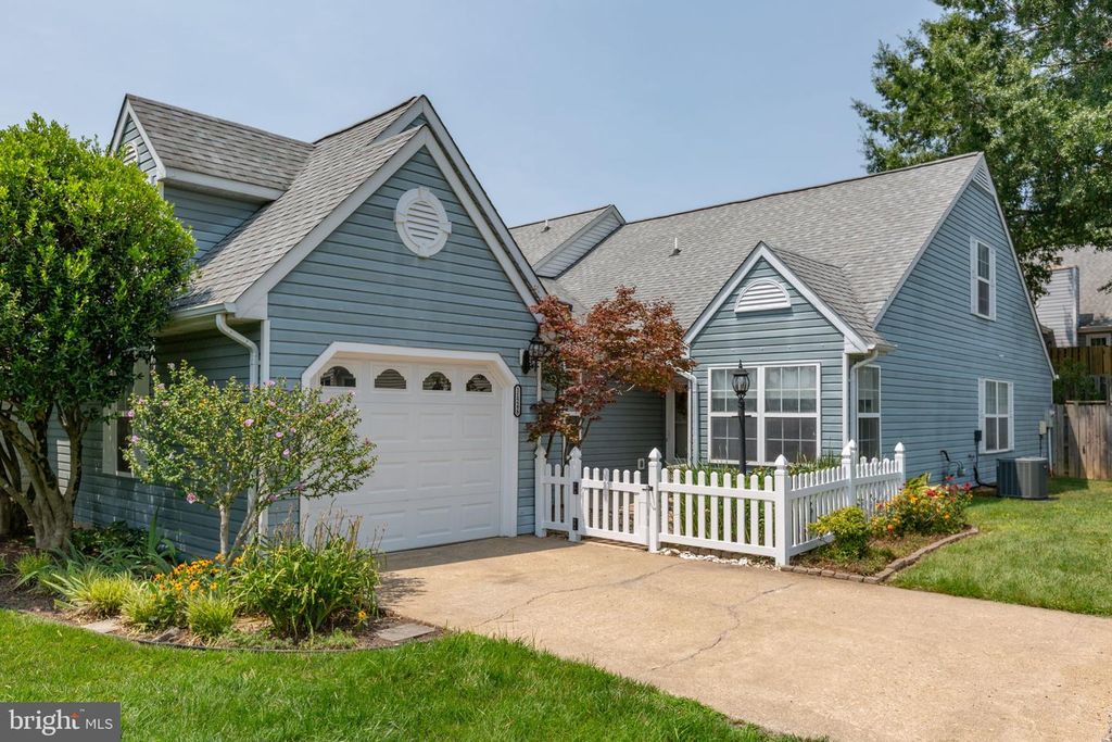 11248 SUMMERLAKE BLVD, Fredericksburg, VA 22407