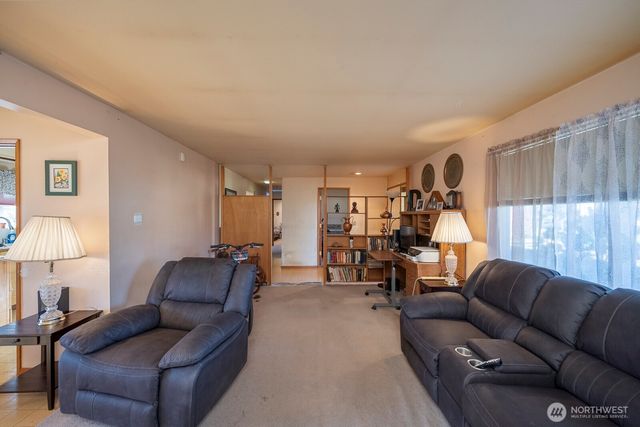 535 Castle Drive, Moses Lake, WA 98837