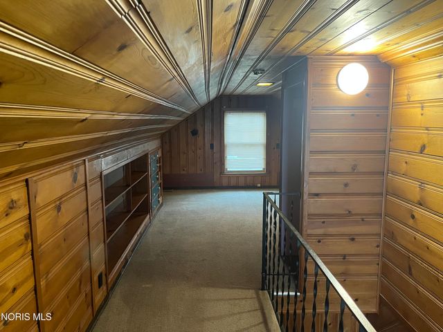 2735 Schneider Road, Toledo, OH 43614