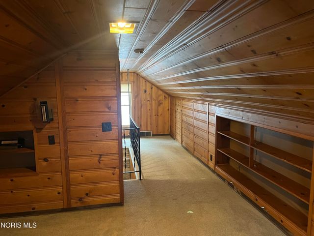 2735 Schneider Road, Toledo, OH 43614