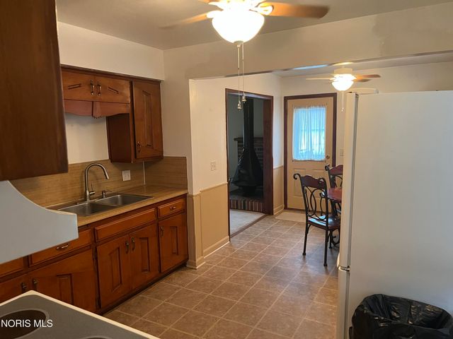2735 Schneider Road, Toledo, OH 43614
