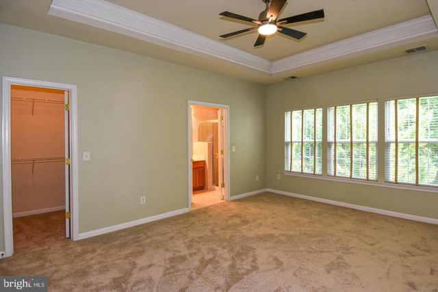 7810 LOCUST LEAF LN, Alexandria, VA 22315