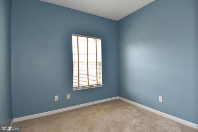7810 LOCUST LEAF LN, Alexandria, VA 22315