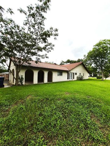 1202 Taylor Street, Sulphur, LA 70663