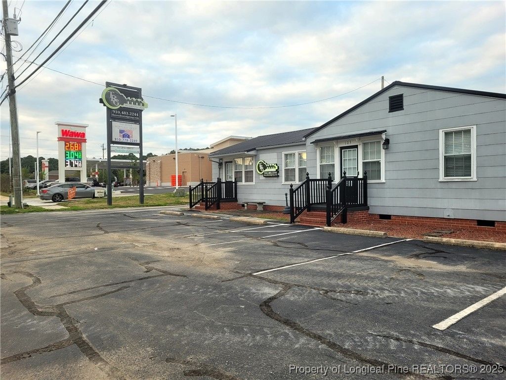 103 Roxie Avenue, Fayetteville, NC 28304