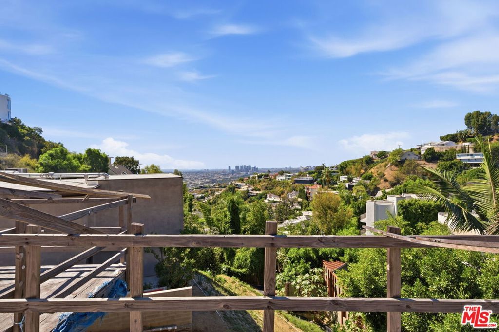 1688 Sunset Plaza Drive, Los Angeles, CA 90069 — photo 2