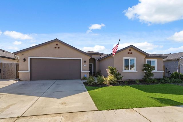 2131 W Ambassador Way, Hanford, CA 93230