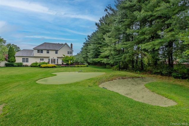 56 Sage Hollow Court, Dix Hills, NY 11746