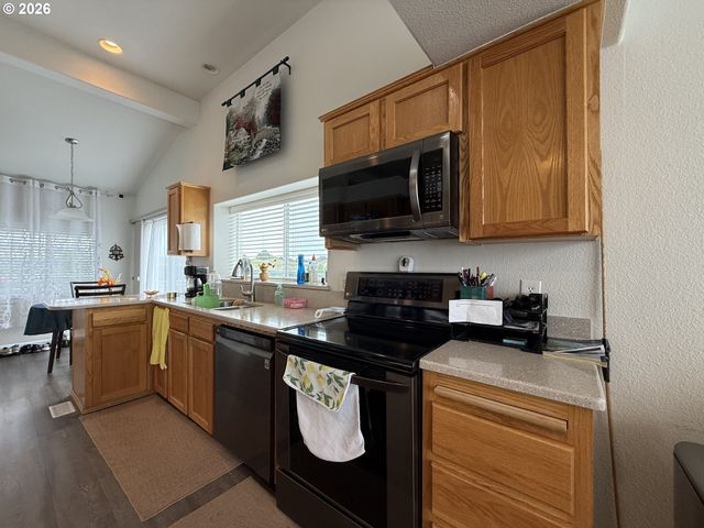 98126 W BENHAM Ln 70, Brookings, OR 97415