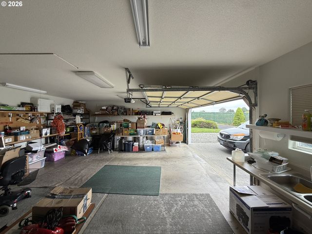 98126 W BENHAM Ln 70, Brookings, OR 97415
