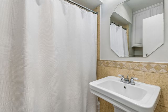 7119 Westbrook Lane, Dallas, TX 75214