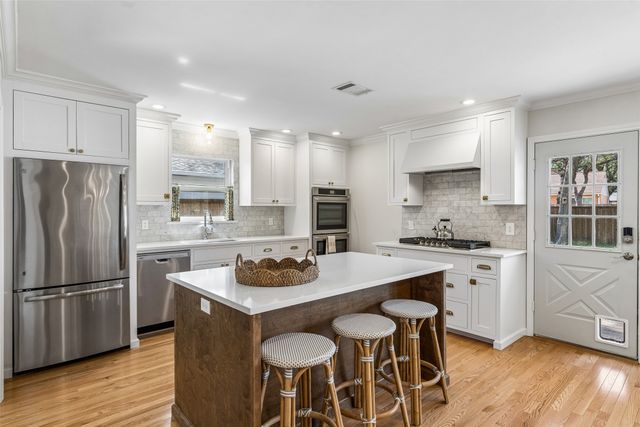 7119 Westbrook Lane, Dallas, TX 75214