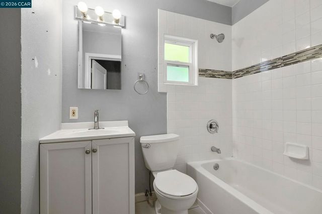 3597 Walnut St, Lafayette, CA 94549