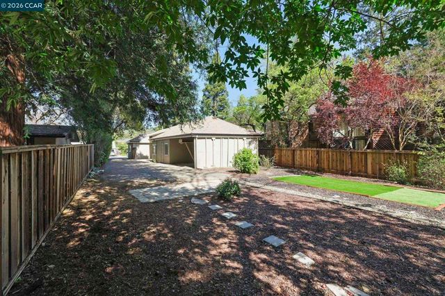3597 Walnut St, Lafayette, CA 94549