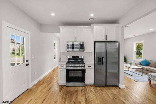 184 Old Bridge Tpke, South River Boro, NJ 08882