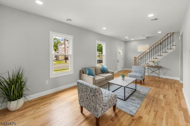 184 Old Bridge Tpke, South River Boro, NJ 08882