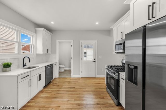 184 Old Bridge Tpke, South River Boro, NJ 08882