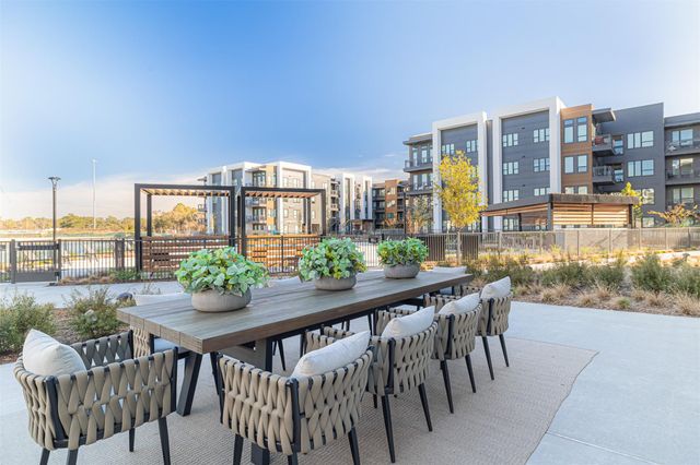 10505 Deerwood Road 446, Houston, TX 77042