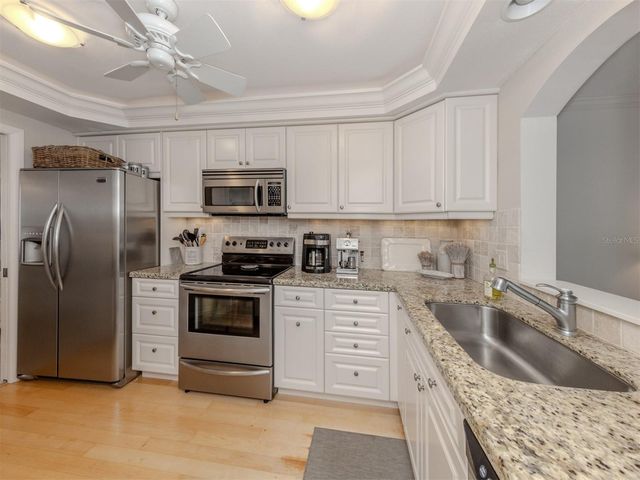 230 SANTA MARIA STREET 330, Venice, FL 34285