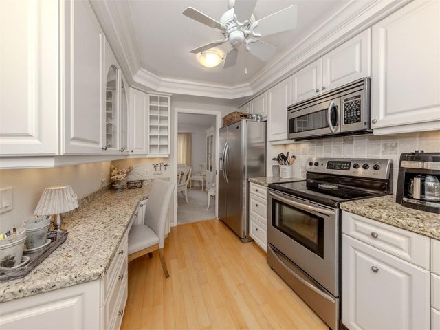 230 SANTA MARIA STREET 330, Venice, FL 34285