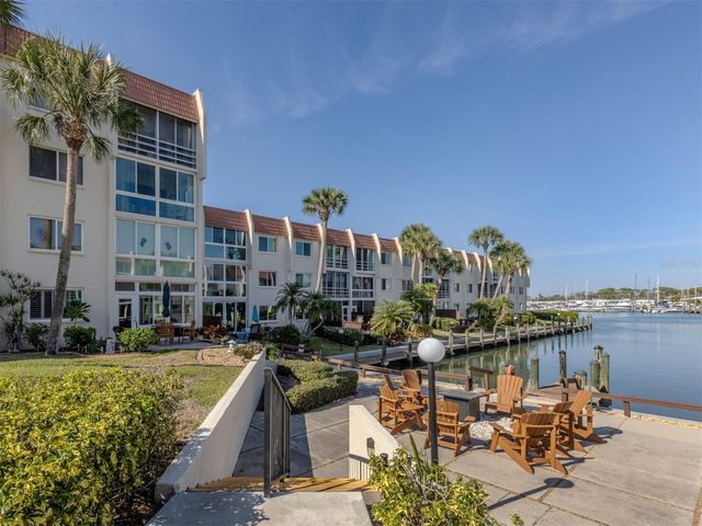 230 SANTA MARIA STREET 330, Venice, FL 34285