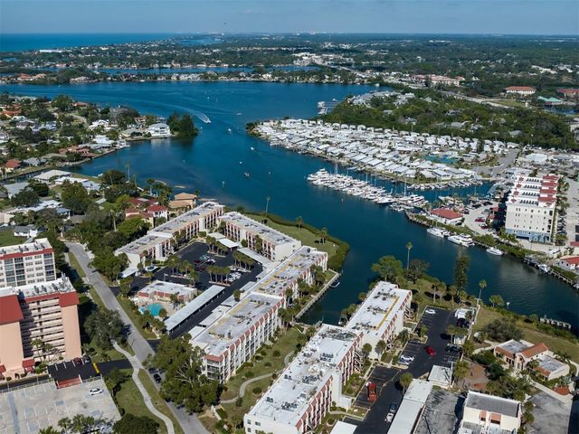 230 SANTA MARIA STREET 330, Venice, FL 34285