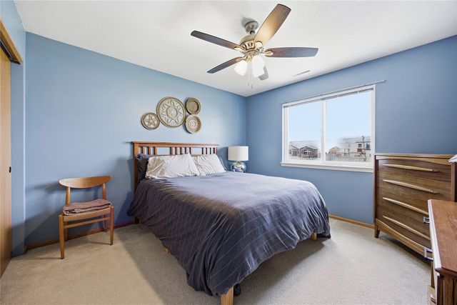 934 Rolling Creek Drive NE, Cedar Rapids, IA 52402