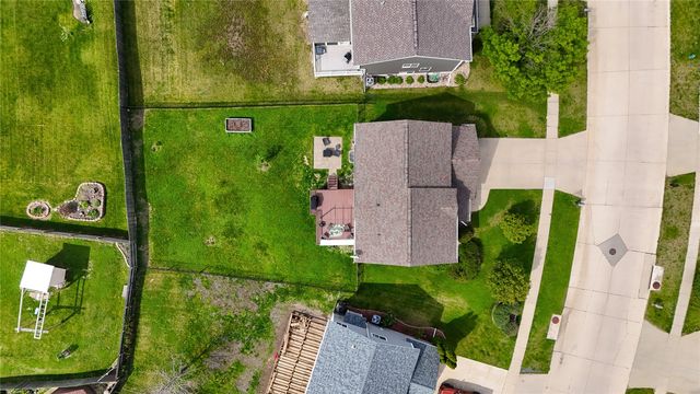 934 Rolling Creek Drive NE, Cedar Rapids, IA 52402