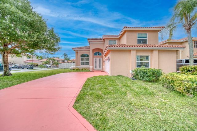 6554 Geneva St, Lake Worth, FL 33467