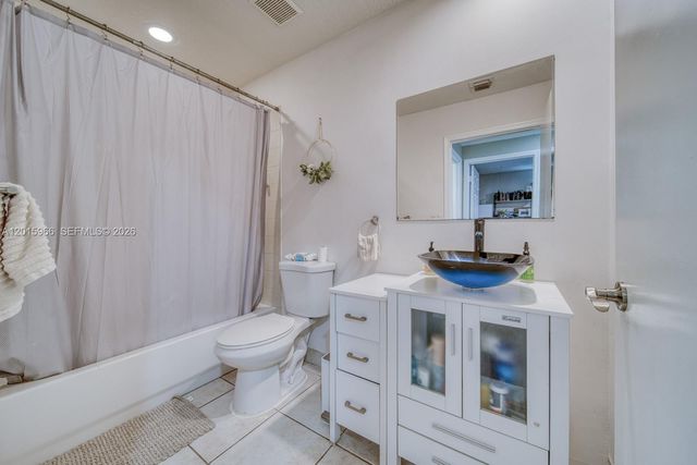 6554 Geneva St, Lake Worth, FL 33467