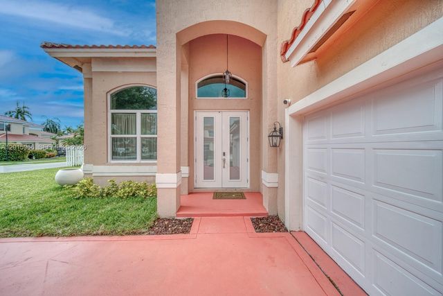6554 Geneva St, Lake Worth, FL 33467
